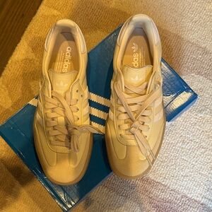 Brand New Adidas Sambae Women’s Size 7.5 Off White/Beige